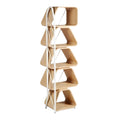 Moderne houten boekenkast met unieke driehoekige planken